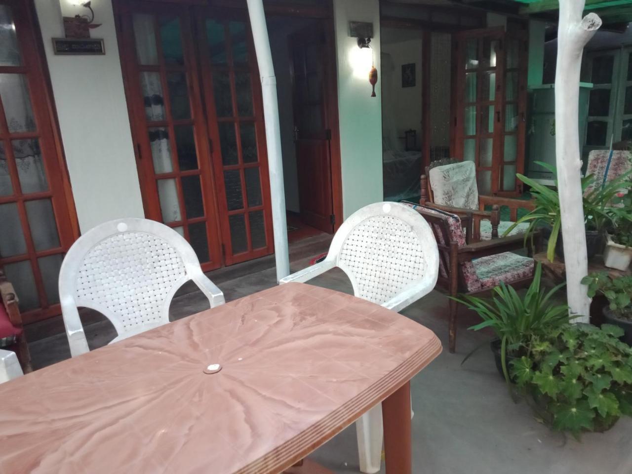 Damsen Homestay Элла Экстерьер фото